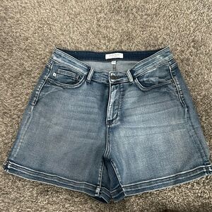 Judy Blue Plus size denim shorts